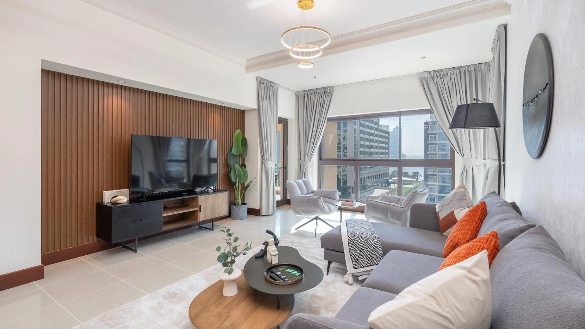 A Phenomenal Apartment In Golden Mile 6 Great For 5 Дубай