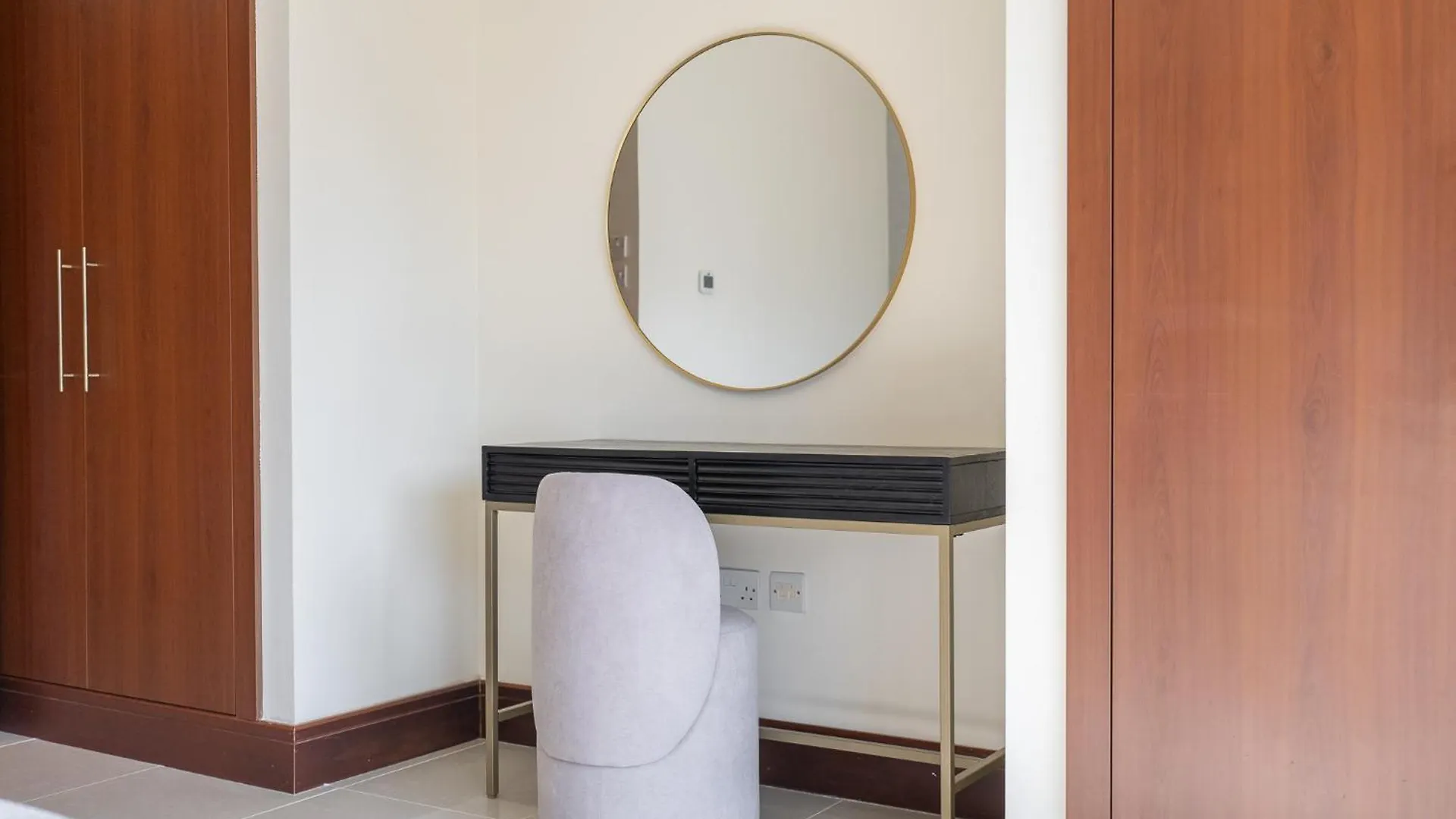 A Phenomenal Apartment In Golden Mile 6 Great For 5 Дубай