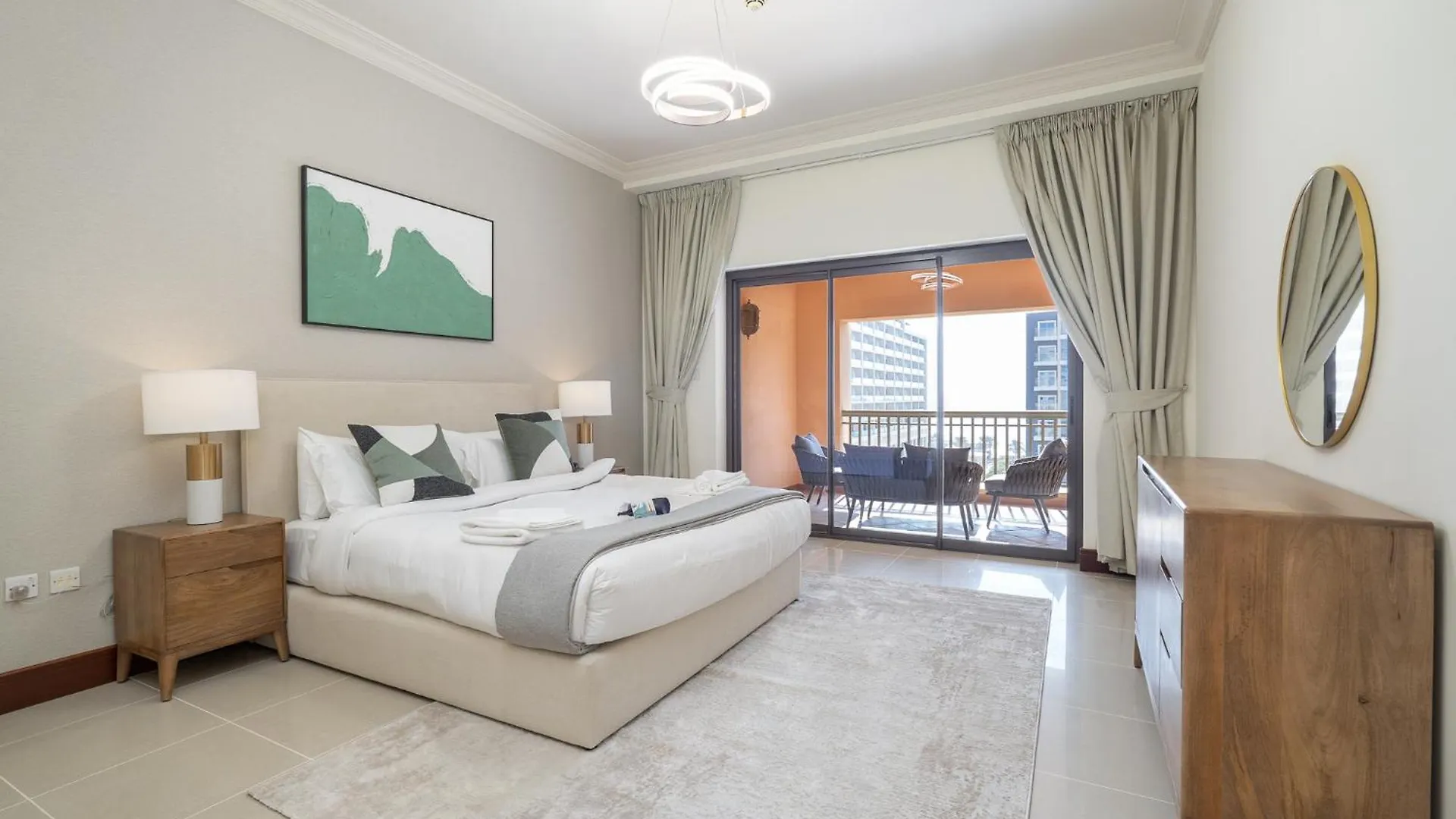 A Phenomenal Apartment In Golden Mile 6 Great For 5 Dubai