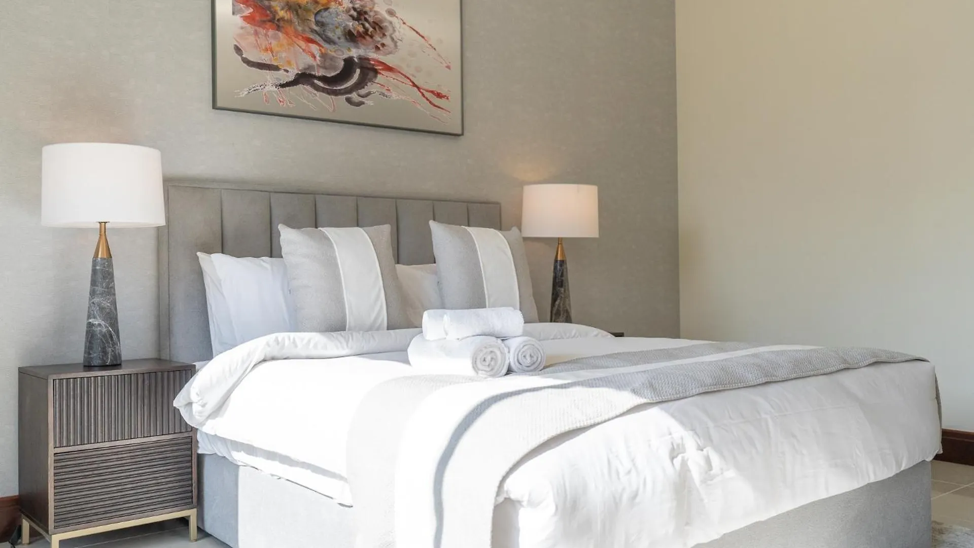 A Phenomenal Apartment In Golden Mile 6 Great For 5 Dubai